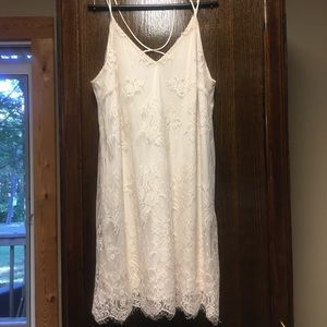 Women’s bridal lace dress